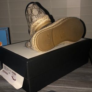 Gucci espadrille slides